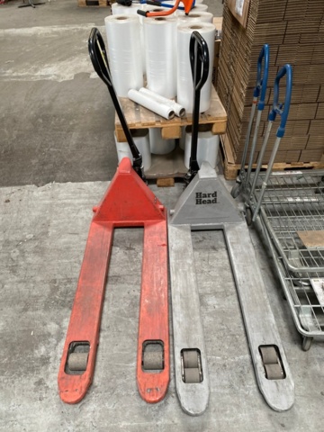 1329810-2 Pallet trucks, transport trolleys and ladders