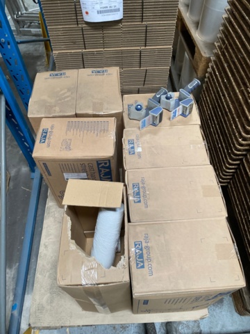 1329809-6 Collection of packing materials and packaging equipment