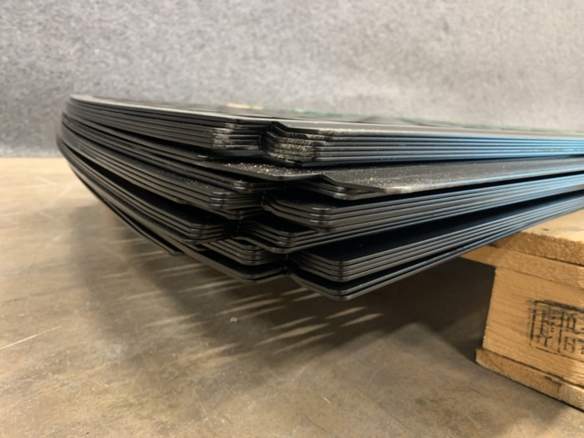 1335922-3 Approximately 29 cargo racks for light trucks