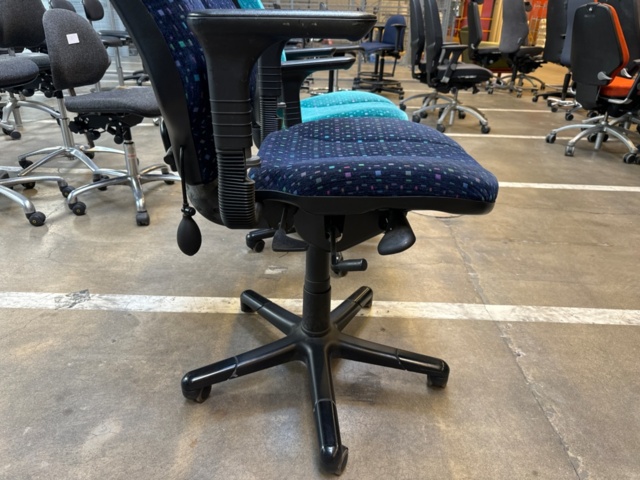 1335835-3 Office chairs RH formab, 2 pcs.