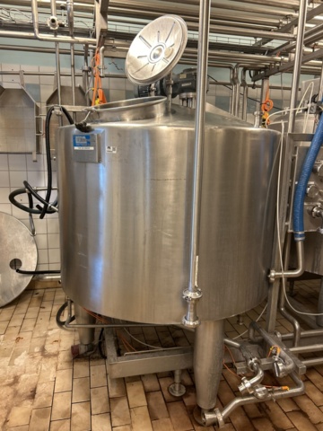 1290006-1 Mejeritank dubbelmantlad 1000L med omrörare. - LTA