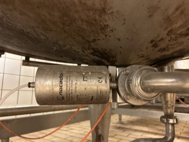 1290006-5 Mejeritank dubbelmantlad 1000L med omrörare. - LTA