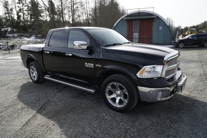 1336519-11 RAM 1500 Crew Cab 5.7 V8 HEMI 4x4 TorqueFlite, 395 hk, 2014
