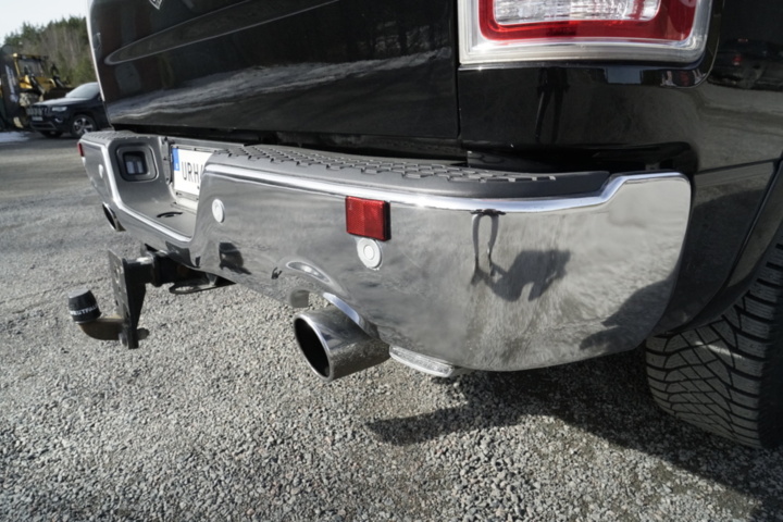 1336519-27 RAM 1500 Crew Cab 5.7 V8 HEMI 4x4 TorqueFlite, 395 hk, 2014