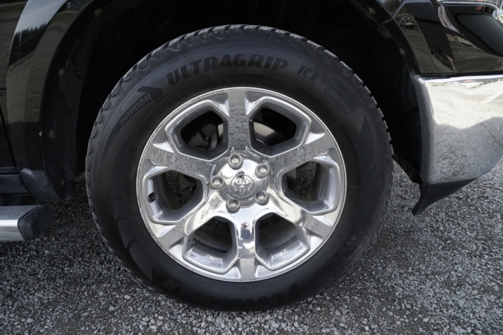 1336519-33 RAM 1500 Crew Cab 5.7 V8 HEMI 4x4 TorqueFlite, 395 hk, 2014