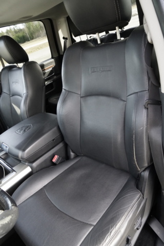 1336519-37 RAM 1500 Crew Cab 5.7 V8 HEMI 4x4 TorqueFlite, 395 hk, 2014