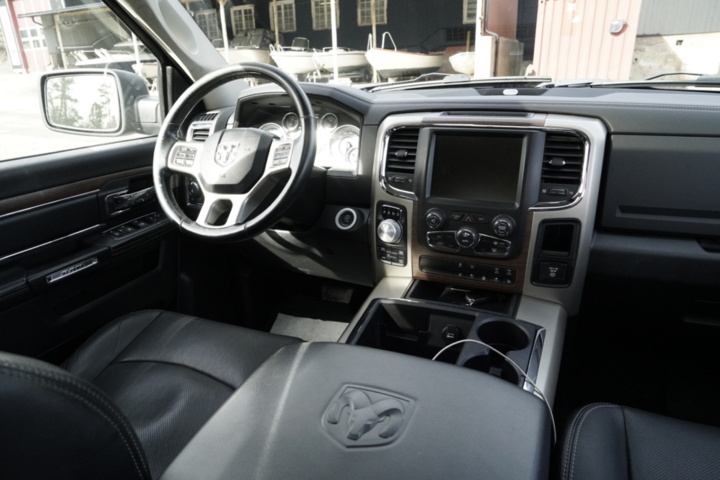 1336519-59 RAM 1500 Crew Cab 5.7 V8 HEMI 4x4 TorqueFlite, 395 hk, 2014