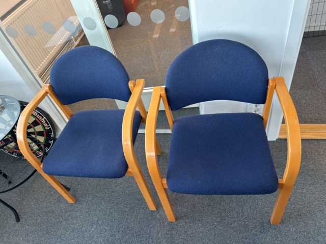 1286645-4 Office workstation - Desk, office chair, bookshelf, and more