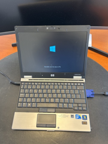 1286647-14 Office workstation - Desk, office chair, bookshelf, and more