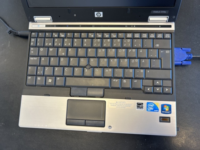 1286647-16 Office workstation - Desk, office chair, bookshelf, and more