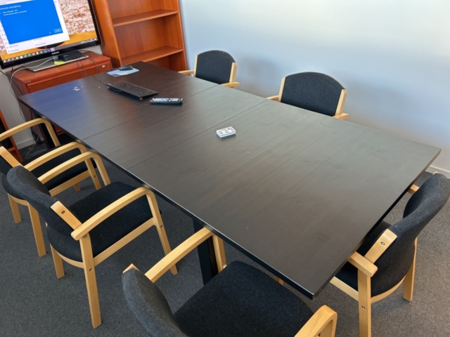 1286649-5 Conference furniture - Tables, chairs, cabinets, and more