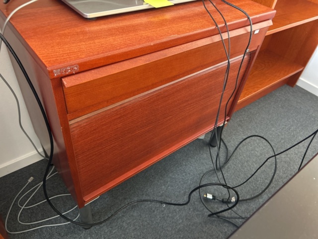 1286649-15 Conference furniture - Tables, chairs, cabinets, and more