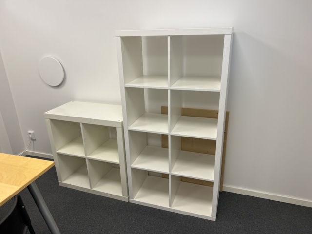 1286651-2 Office workplace - Desk, office chair, shelf, etc.