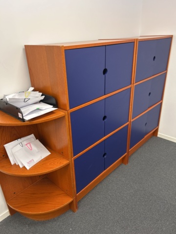 1286651-22 Office workplace - Desk, office chair, shelf, etc.