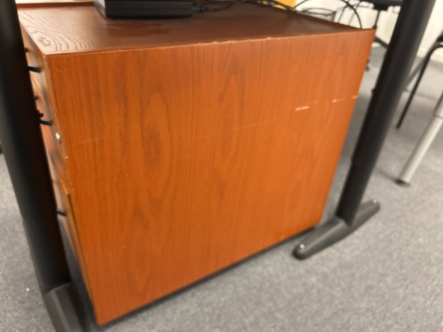 1286651-35 Office workplace - Desk, office chair, shelf, etc.