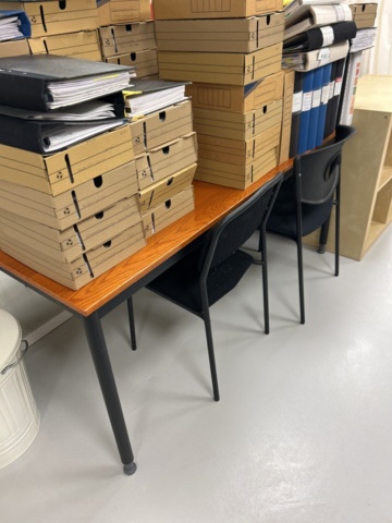 1286654-11 Miscellaneous furniture - Chairs, shelves, tables, and more