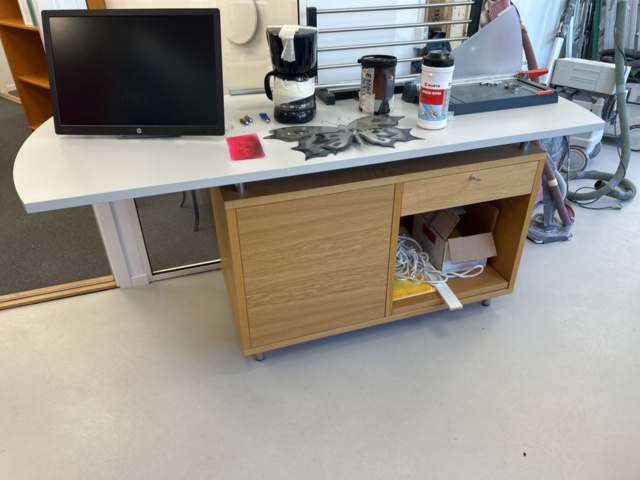 1286654-35 Miscellaneous furniture - Chairs, shelves, tables, and more