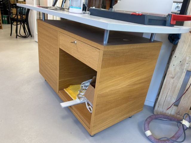 1286654-36 Miscellaneous furniture - Chairs, shelves, tables, and more