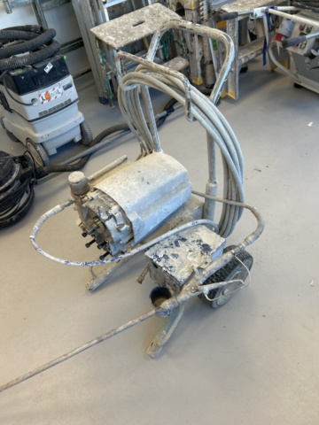 1332507-2 Paint sprayer - Graco (Repair item)