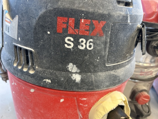 1332512-3 Vacuum cleaner 4 pcs