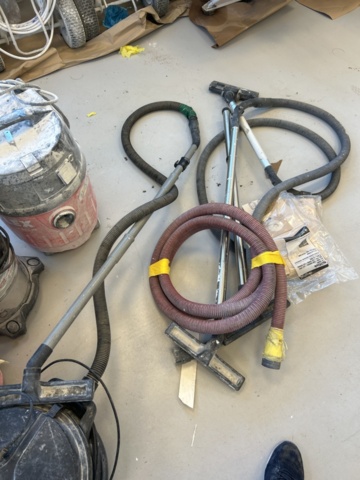 1332512-17 Vacuum cleaner 4 pcs