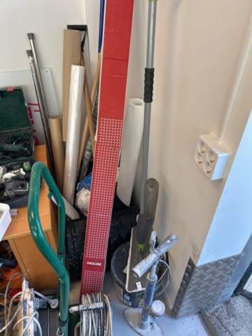 1332513-3 Various construction accessories - Electrical cables, fan heaters, mixers, and more