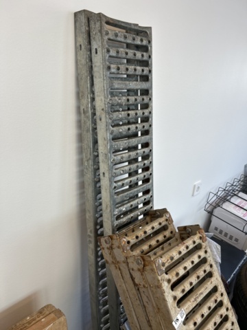 1332515-5 Loading ramps 3 pieces set up