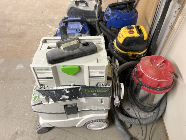 1332536-3 Vacuum cleaners 7 pcs