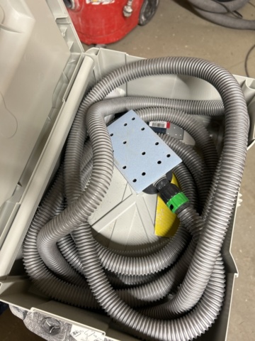 1332536-8 Vacuum cleaners 7 pcs