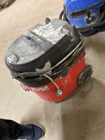 1332536-10 Vacuum cleaners 7 pcs