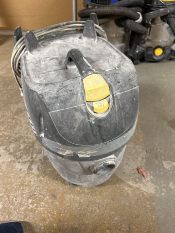 1332536-22 Vacuum cleaners 7 pcs