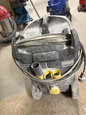 1332536-25 Vacuum cleaners 7 pcs