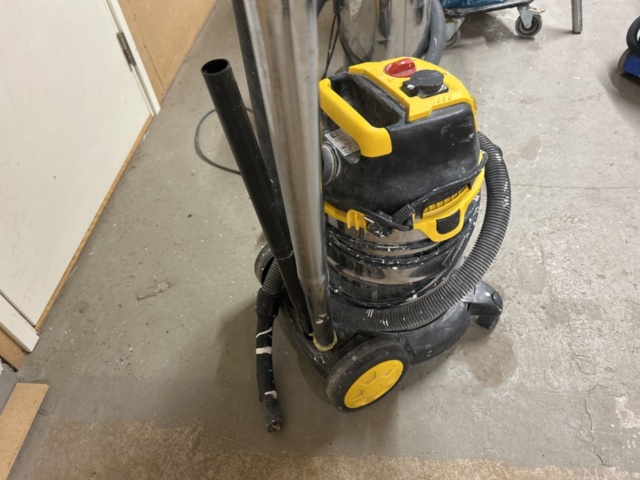 1332536-32 Vacuum cleaners 7 pcs