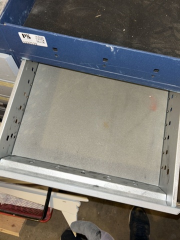 1332539-9 Verkstadsinredning till bil - Modul-System