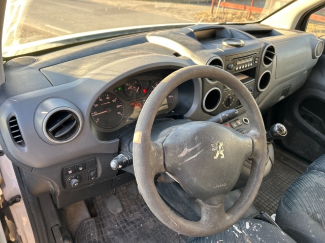 1332546-10 Peugeot Partner Van Increased Payload 1.6 HDi Manual, 90hp, 2011