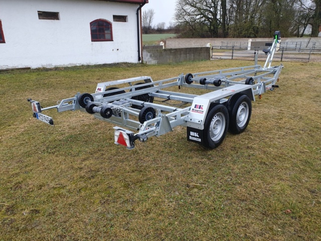 1339076-1 Boat trailer P 2724B BK HENGEREN - HCD94E