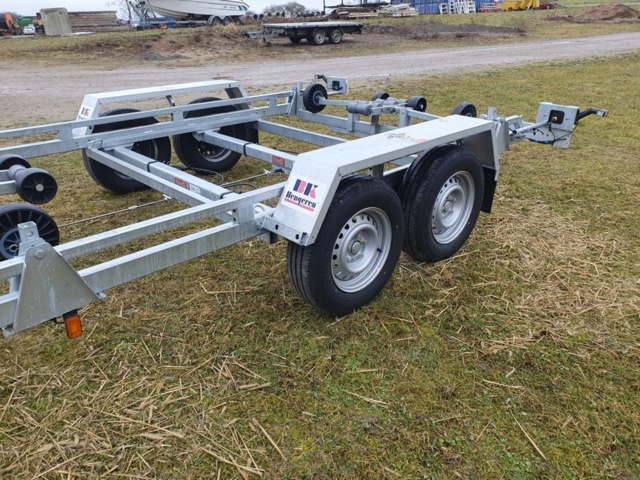 1339076-11 Boat trailer P 2724B BK HENGEREN - HCD94E