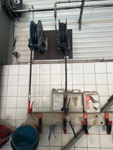 1289981-10 Hose reel for oil and compressed air and oil gauge Piusi