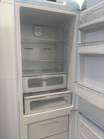 1137726-5 Smeg 50's Style Fridge/Freezer FAB32RPB5