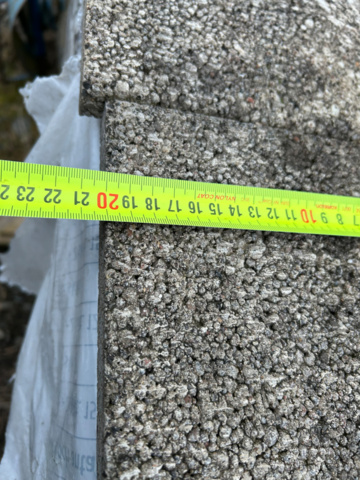 1339703-3 Lightweight clinker blocks