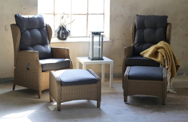 1340086-2 Santiago outdoor set adjustable armchairs with footstools