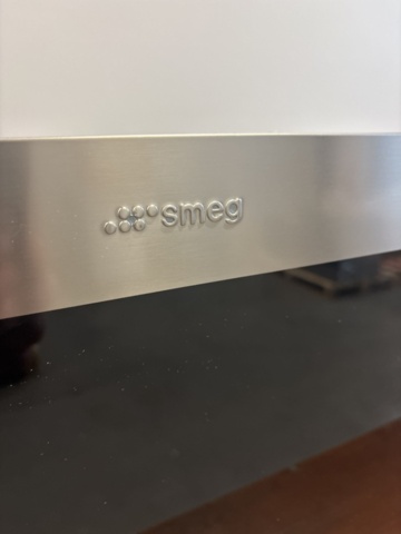 1137730-6 Smeg microwave with grill MP322X1