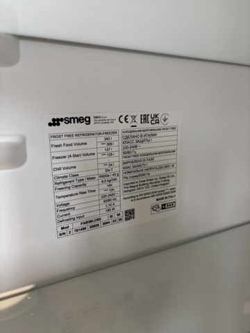 1137738-10 Smeg 50's Style kombinerad Kyl/Frys FAB38LCR5