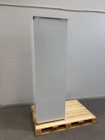 1137740-2 Smeg integrated refrigerator S8L1743E