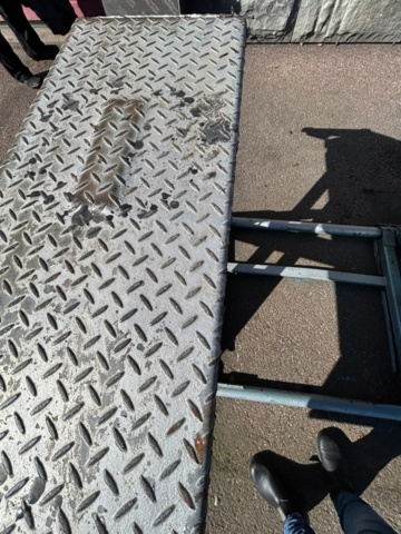 1289984-13 Scissor lift vehicle Nussbaum