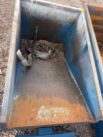 1321518-5 Tipping container