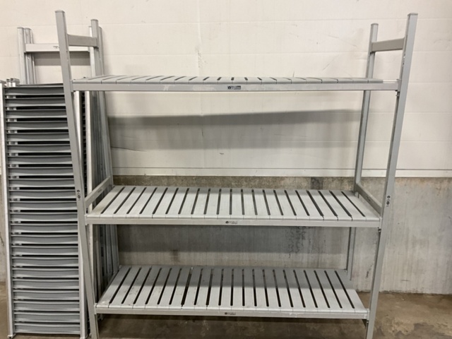 1198307-4 2 storage shelves/cold room shelves