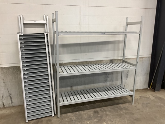 1198307-5 2 storage shelves/cold room shelves