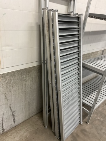 1198307-9 2 storage shelves/cold room shelves