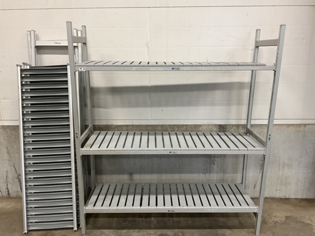 1198307-10 2 storage shelves/cold room shelves